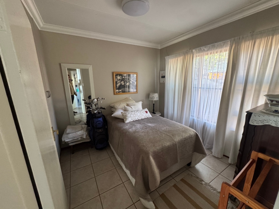 3 Bedroom Property for Sale in Langenhovenpark Free State